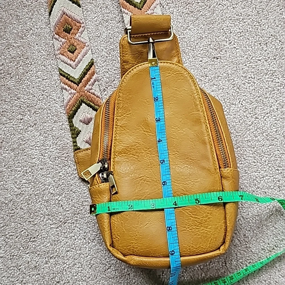 Camel brown small crossbody sling bag with adjustable strap - Picture 7 of 9